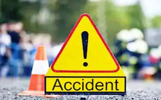 मैगलगंज/खीरी: तेज रफ्तार रोडवेज बस से कुचलकर छात्र की मौत