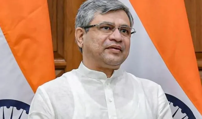साइबर अपराध से निपटने के लिए कानूनी ढांचे में बदलाव की जरूरत: अश्विनी वैष्णव