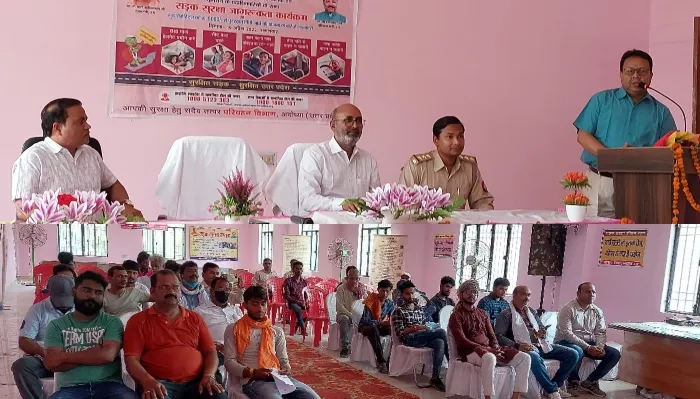 अयोध्या: सड़क सुरक्षा को लेकर RTO ऑफिस में लगी चालकों की पाठशाला, परिवहन विभाग चलाएगा चेकिंग अभियान