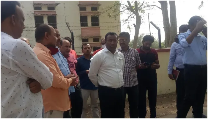 अयोध्या: निर्माणाधीन केंद्रीय विद्यालय का डीएम ने किया निरीक्षण, जल्द होगा संचालन