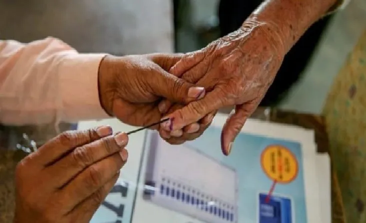बिहार: बोचहा विधानसभा सीट पर उपचुनाव के लिए मतदान शुरू