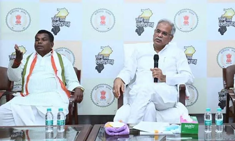 सलवा जुडूम विस्थापितों के पुनर्वास के लिए अनुकूल वातावरण तैयार किया जाएगा- बघेल