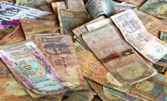  बरेली: किसी भी शाखा में बदले, अपने कटे-फटे नोट