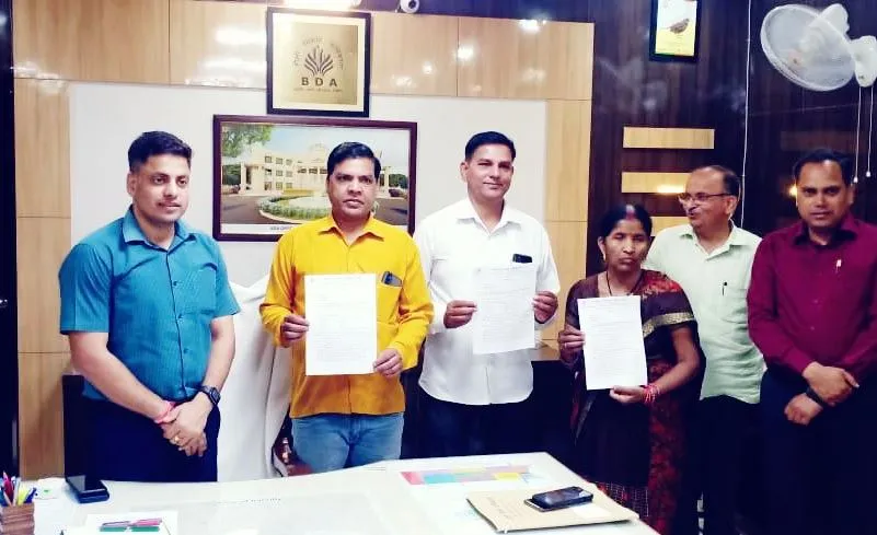 बरेली: अवैध कब्जेदारों को साबरमती इन्कलेव में रियायती दरों पर प्लाट दिए
