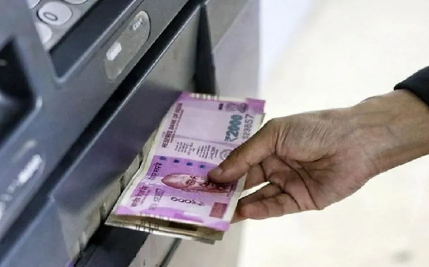 बरेली: जल्द सभी बैंकों में बिना एटीएम के निकलेंगे रुपये