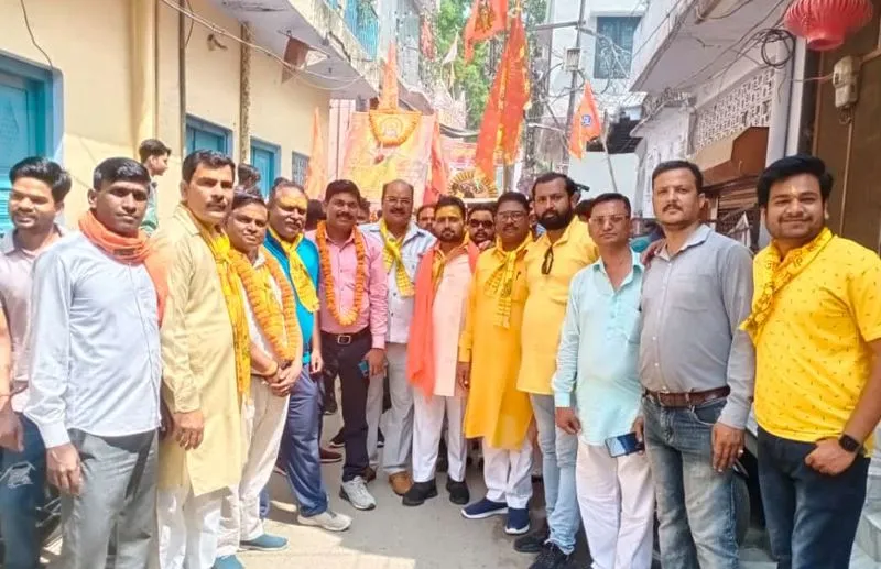 बरेली: राम जन्मोत्सव शोभा यात्रा समिति के तत्वावधान में निकाली गई विशाल शोभायात्रा