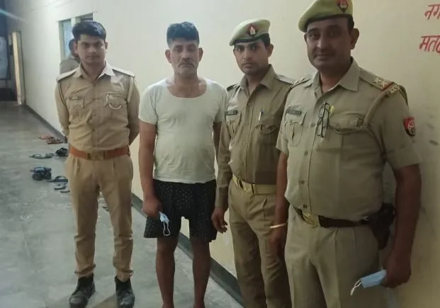 मदीनाशाह का शातिर मादक पदार्थ तस्कर गिरफ्तार