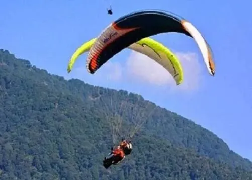 सिक्किम में पैराग्लाइडिंग के दौरान लाचुंग नदी में गिरने से दो की मौत