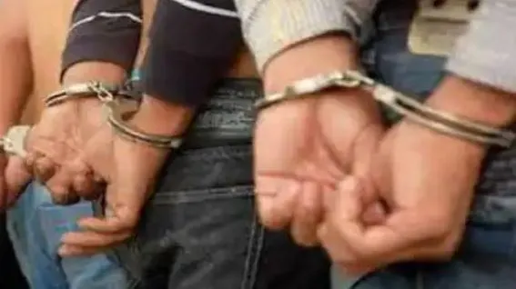 1.58 करोड़ रुपये का विदेशी सोना बरामद, आभूषण विक्रेता समेत पांच लोग गिरफ्तार
