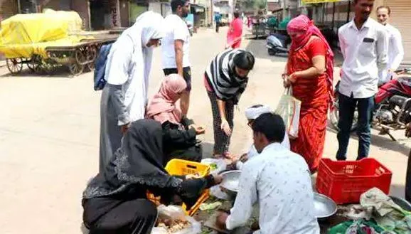 मध्य प्रदेश: खरगोन में कर्फ्यू में सुबह चार घंटे की ढील 