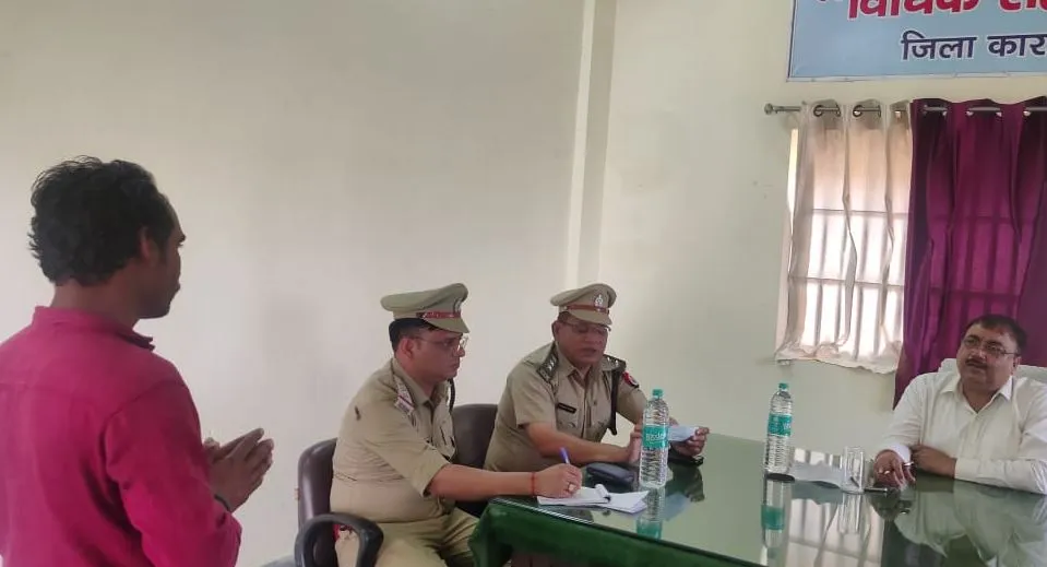 बरेली: विधिक सेवा प्राधिकरण सचिव ने किया जिला जेल का निरीक्षण