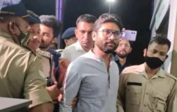 विधायक जिग्रेश मेवानी जमानत मिलने के कुछ देर बाद फिर गिरफ्तार