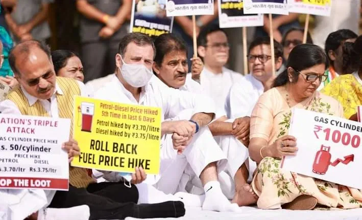 बढ़ती महंगाई के खिलाफ कांग्रेस आज देशभर में करेगी प्रदर्शन