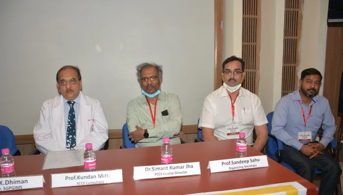 लखनऊ: भारत में प्रशिक्षित चिकित्सकों की भारी कमी ,35 फीसदी मरीजों को समय पर नहीं मिल पाता है इलाज