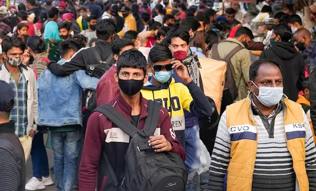 दिल्ली में एक बार फिर मास्क नहीं पहनने पर कट सकता है चालान, DDMA की अहम बैठक आज