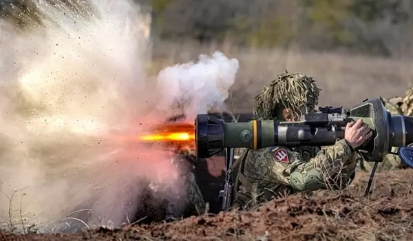 Russia-Ukraine War : रूस ने युद्ध में और सैनिक झोंके, पूर्वी यूक्रेन पर कब्जे के लिए तेज किए हमले