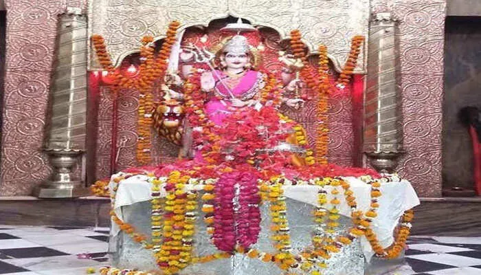 बलरामपुर: मां पाटेश्वरी देवी के दर्शन के लिए श्रद्धालुओं का लगा तांता, 51 शक्तिपीठों में से एक देवीपाटन मंदिर