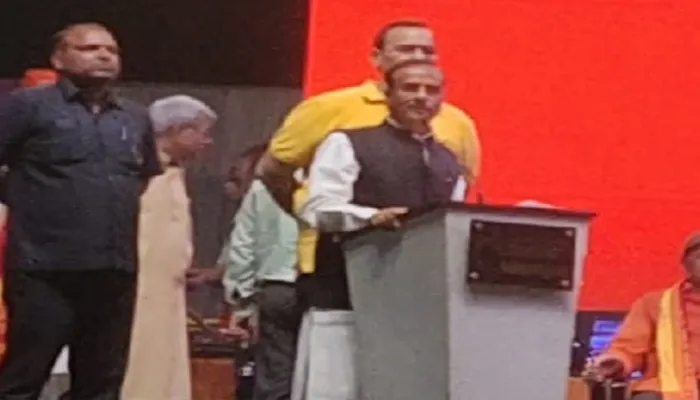 पूर्व उप मुख्यमंत्री डॉ दिनेश शर्मा भी लेकर पहुंचे थे बुलडोजर, खुद बताई यह बात