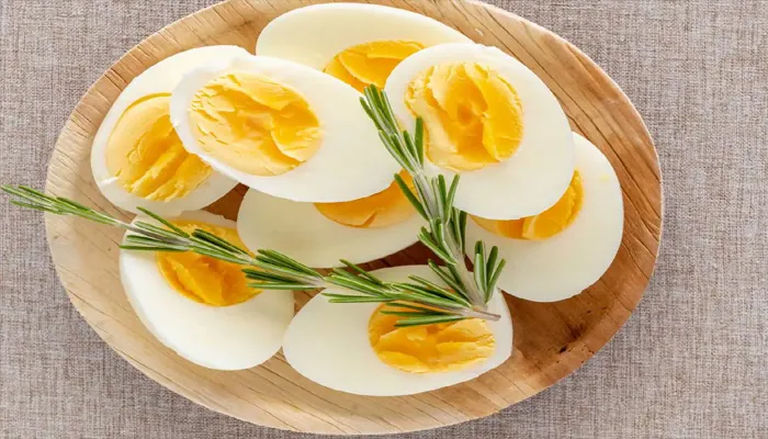 Health Care Tips: अगर आप भी खा रहे हैं जरूरत से ज्यादा अंडे तो हो जाएं सतर्क, हो सकती हैं यह परेशानियां