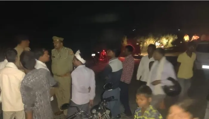 हरदोई: बोलेरो सवार बदमाशों ने असलहा लगाकर ज्वेलर्स को लूटा, जांच में जुटी पुलिस