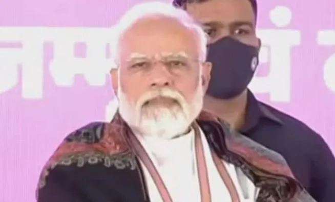 पीएम मोदी ने जम्मू-कश्मीर को दिया 20,000 करोड़ रुपये की योजनाओं का गिफ्ट