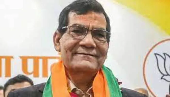 लखनऊ: ऊर्जा मंत्री से आश्वासन मिलने के बाद बिजलीकर्मियों ने लिया फैसला, नहीं करेंगे छुट्टी
