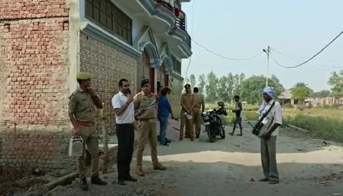 बाराबंकी: शराब माफियाओं पर प्रशासन ने कसा शिकंजा, जब्त की संपत्ति