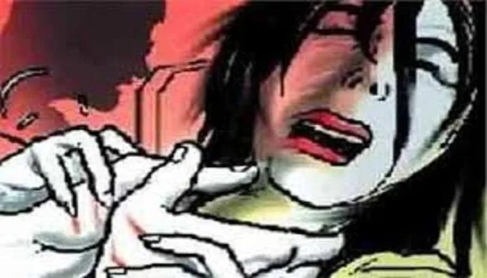 बहराइच: अवैध संबंध का विरोध करने पर पति ने पत्नी पर हंसिया से किया वार, मौत, आरोपी फरार