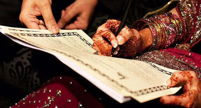 पीलीभीत: साहब…चार साल में पति ने कर लिए छह निकाह, सीओ कार्यालय में की गई शिकायत