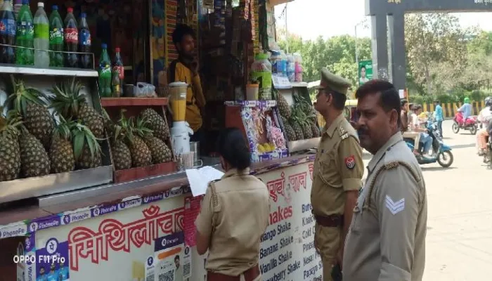 गौतम बुद्ध नगर: कमिश्नरेट ने चलाया अभियान “एक युद्ध नशे के विरूद्ध”, नशे की लत से दूर रखने के लिए किया जागरूक