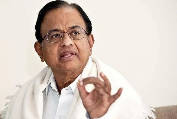 बुलडोजर से इमारतों को गिराना कानून-व्यवस्था के ध्वस्त हो जाने को प्रदर्शित करता है: चिदंबरम 