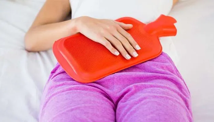 पीरियड क्रैंप्स से इस तरह पाएं राहत, अपनाएं यह घरेलू उपाय