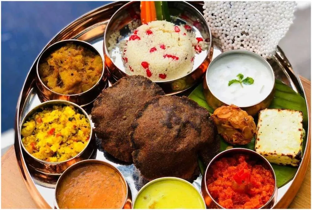 शाहजहांपुर: नवरात्र पर छाई महंगाई, आसमान छू रही फलाहार की थाली