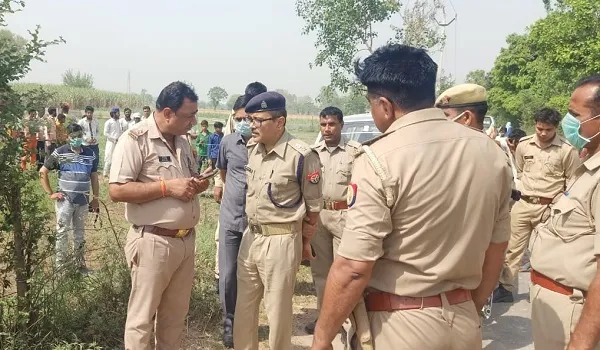 अमरोहा : युवक की गला काटकर हत्या, जांच में जुटी पुलिस