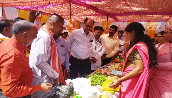 रायबरेली: स्वास्थ्य मेले का हुआ आयोजन, लोगों को कराया गया जागरूक