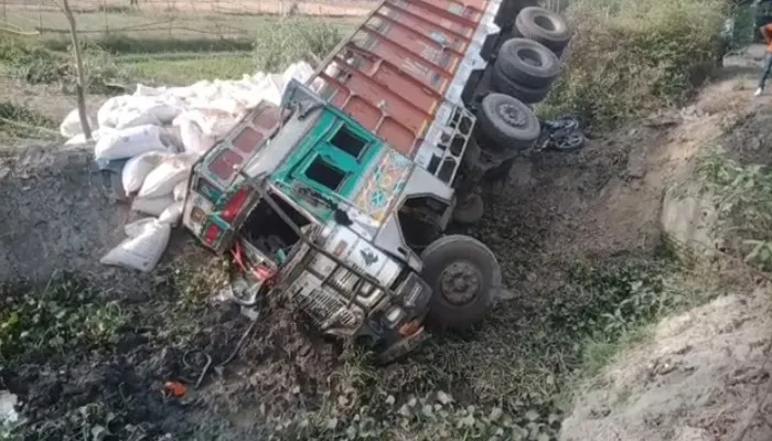 रायबरेली: तेज रफ्तार ट्रक ने बाइक को मारी टक्कर, दो की मौत