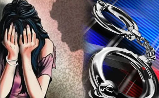 मथुरा में गोवर्धन की परिक्रमा करने आई किशोरी से पुजारी ने किया दुष्कर्म, केस दर्ज, भेजा जेल