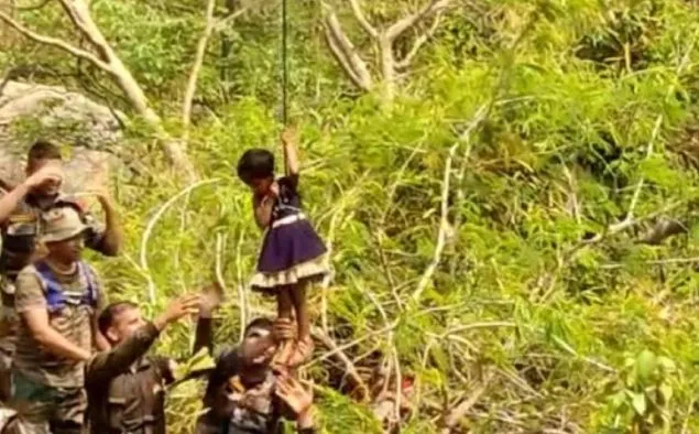 झारखंड रोपवे हादसा: 48 जिंदगियों को बचाने का रेस्क्यू अभियान जारी, अब तक 19 लोग बचाए गए