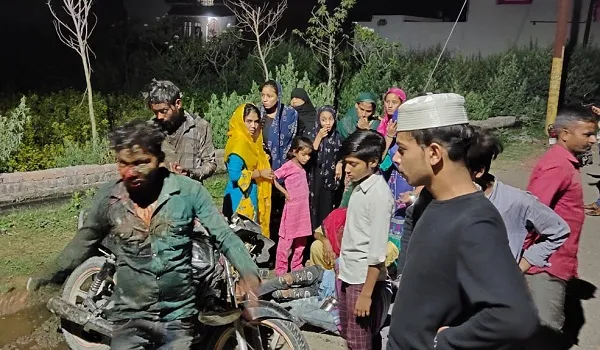 अमरोहा : बाइक-साइकिल की भिड़ंत में तीन घायल, दिल्ली रेफर