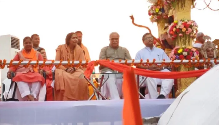 कानपुर: रामोत्सव का हुआ अयोजन, कार्यक्रम में बोलीं साध्वी ऋतंभरा- 4 बच्चे पैदा करें हिंदू, 2 RSS…