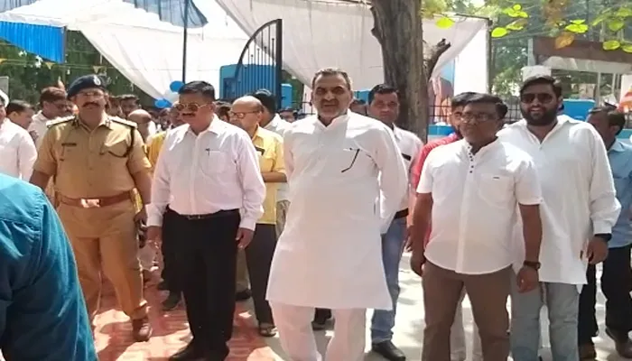 अजान की आवाज मानक के अनुसार हो: केंद्रीय मंत्री संजीव बालियान
