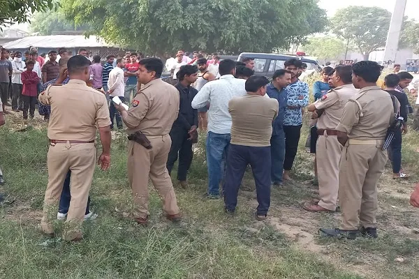 मुरादाबाद : फंदे से लटक कर ग्रामीण ने की खुदकुशी, पत्नी से विवाद के बाद उठाया आत्मघाती कदम