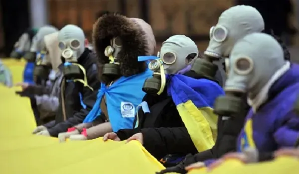 Russia-Ukraine War: जापान यूक्रेन को गैस मास्क, हैजमैट सूट भेजेगा