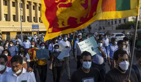Sri Lanka Crisis:श्रीलंका के रामबुकाना में प्रदर्शनकारी की मौत,  तीन शीर्ष अधिकारियों के किए तबादले