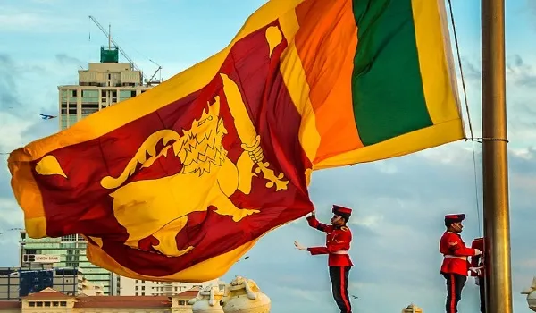 Sri Lanka Crisis: श्रीलंका में विरोध प्रदर्शन जारी, इस्तीफे के बाद फिर से दो मंत्रियों ने किया पार्टी का रूख