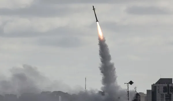 Israel Palestine Conflict: फलस्तीनी लड़ाकों ने दक्षिणी इजराइल में एक रॉकेट दागा