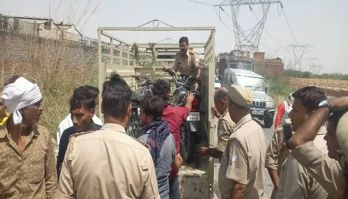उन्नाव: बाइकों की भिड़ंत में 2 की मौत, महिला समेत दो घायल