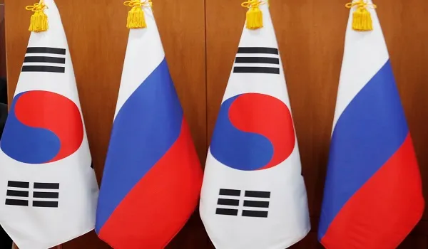 Russia Ukraine War : दक्षिण कोरिया ने बढ़ाया यूक्रेन की तरफ मदद का हाथ, 3 करोड़ डॉलर देने का किया ऐलान