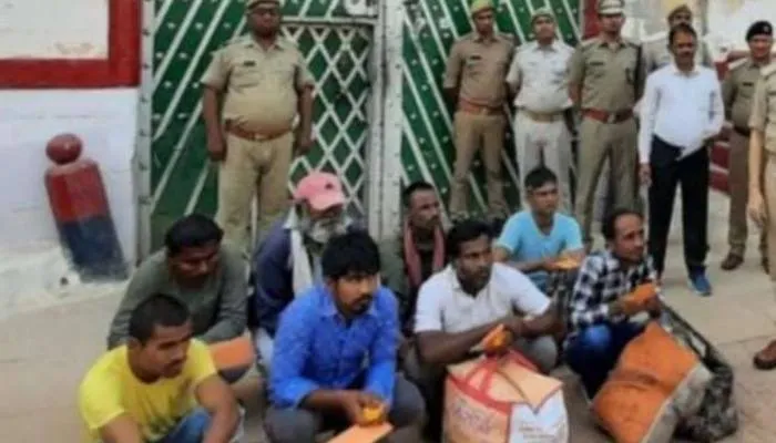 प्रयागराज: नैनी सेंट्रल जेल से 8 कैदी रिहा, किराया देकर भेजा गया घर