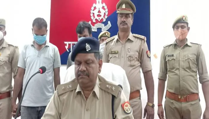 रायबरेली: पुलिस मुठभेड़ में फरार चेन स्नेचर गिरफ्तार, छह सोने की चेन बरामद